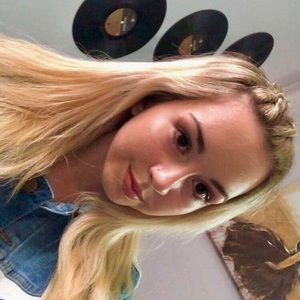 Meet your Posher, Lilly